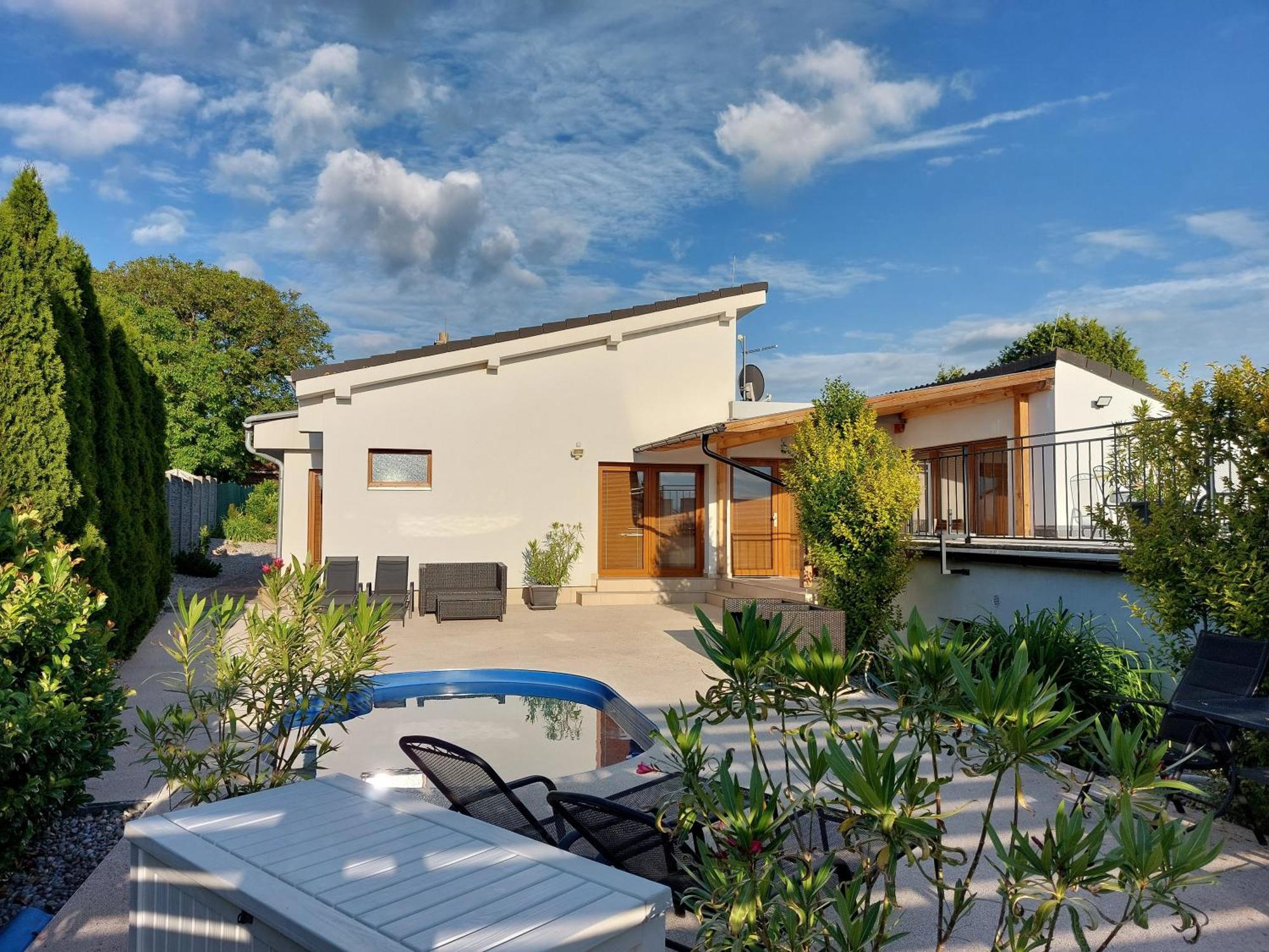 Village Romantic Apartments Near Cesky Krumlov (Adults Only) Strizov エクステリア 写真