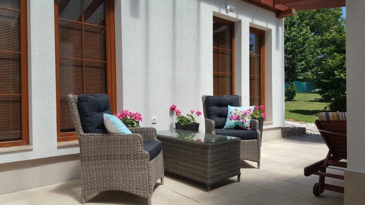 Village Romantic Apartments Near Cesky Krumlov (Adults Only) Strizov エクステリア 写真